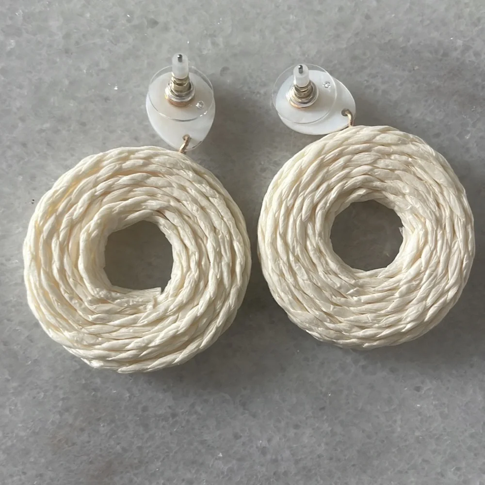 A new day Ratton earrings Cream circle stud nickel free fashion jewelry new OS